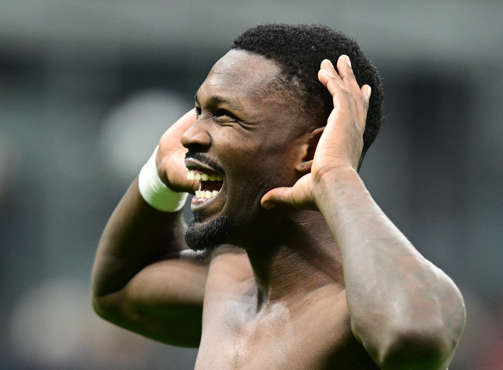 国际米兰意甲击败萨索洛图拉姆单刀破门(国际米兰意甲击败萨索洛图拉姆单刀破门视频)