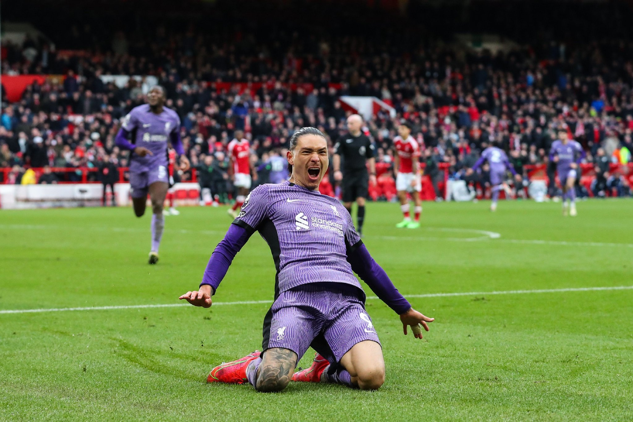 利物浦英超击败富勒姆努涅斯头球破门视频